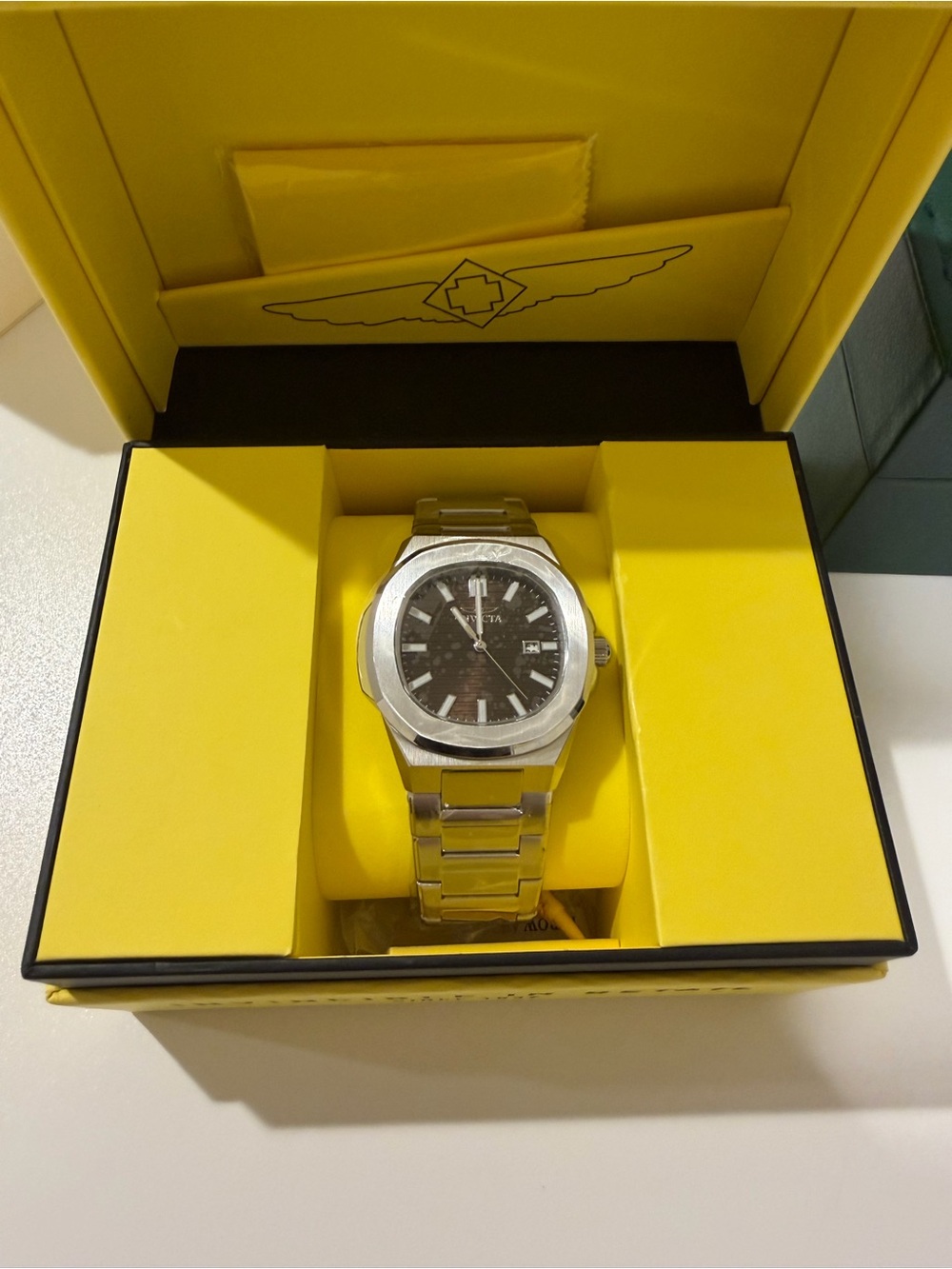 Invicta Men's Silver Steel Bracelet Watch - Black Dial